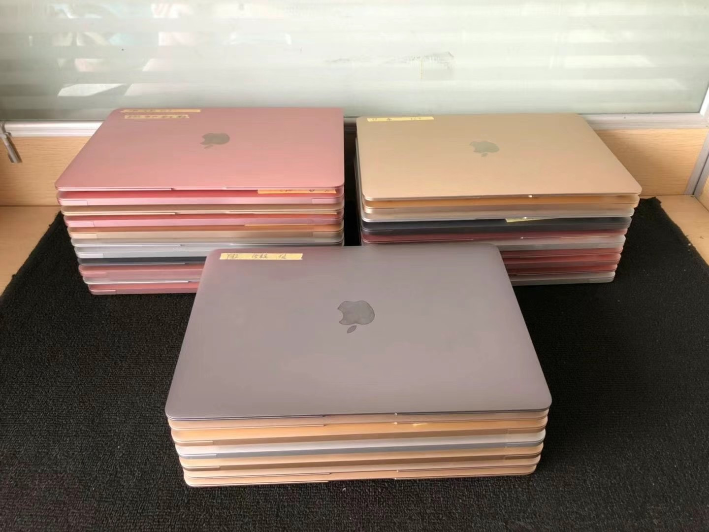 MacBook